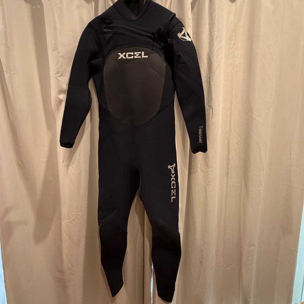Retail $520 Xcel Mens Drylock 4/3mm Full Wetsuit Surf Chest Zip MB43DRY1 2XL